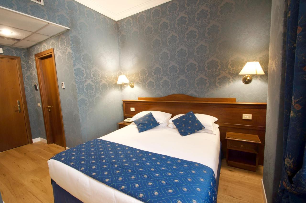 Hotel Montecarlo Roma Esterno foto