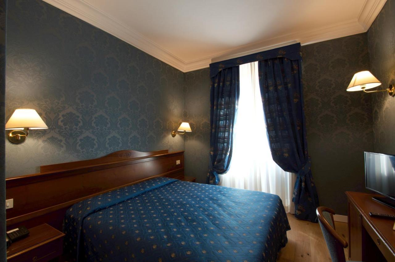 Hotel Montecarlo Roma Esterno foto