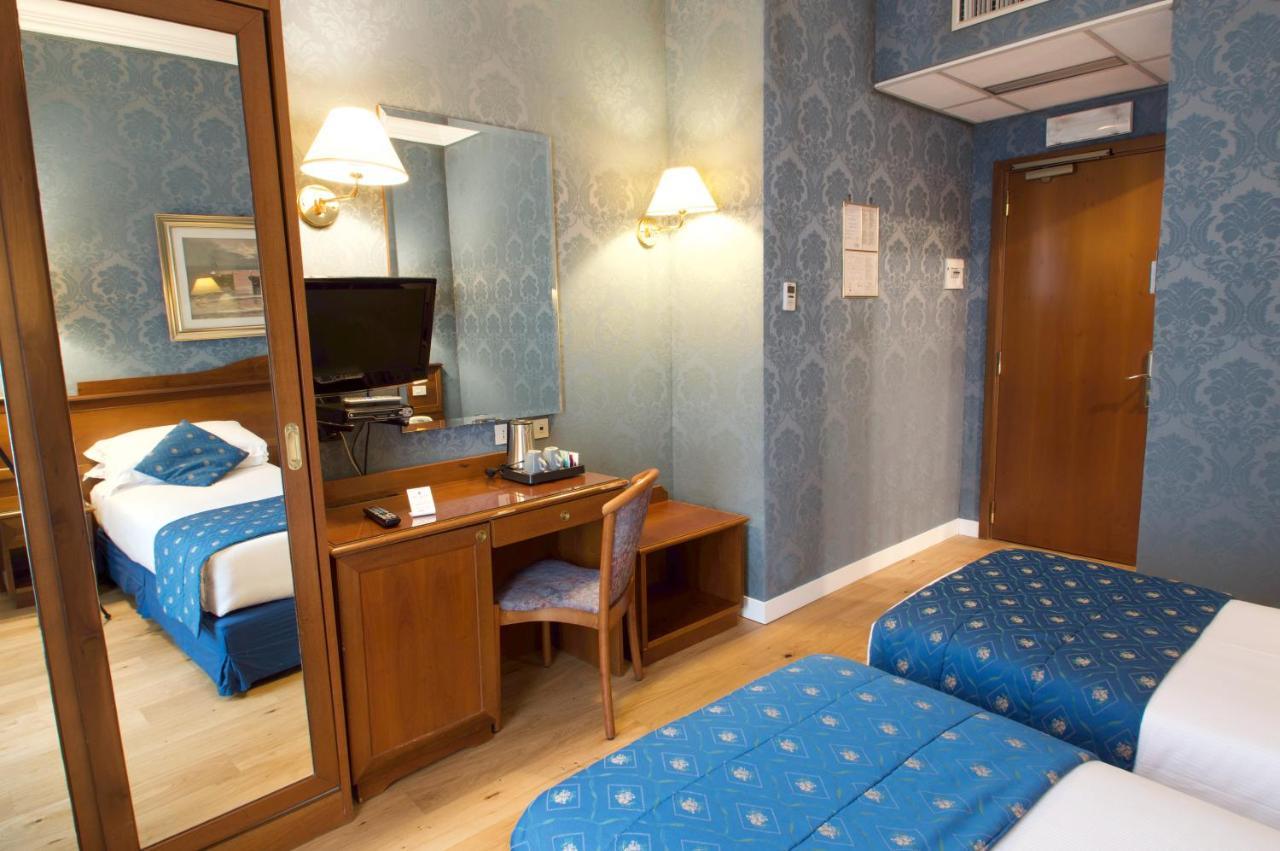 Hotel Montecarlo Roma Esterno foto
