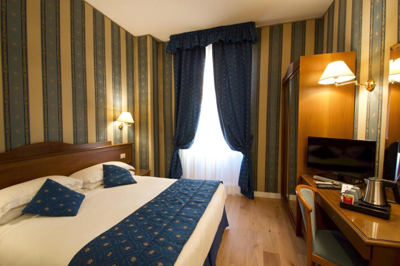 Hotel Montecarlo Roma Esterno foto