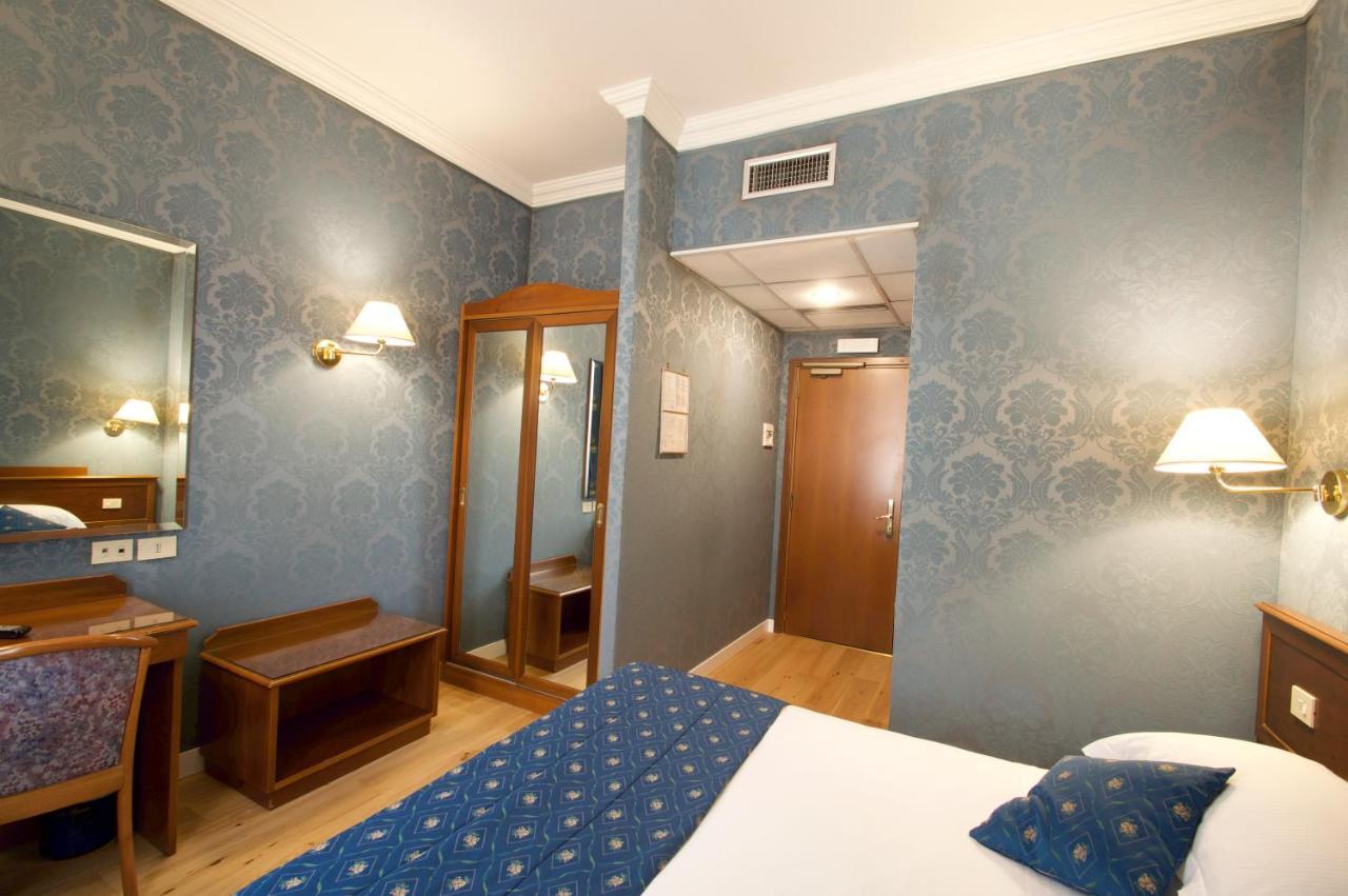 Hotel Montecarlo Roma Esterno foto
