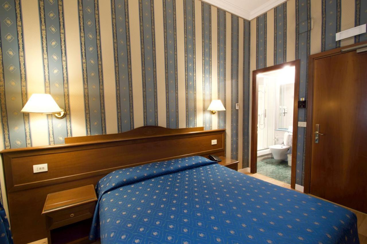 Hotel Montecarlo Roma Esterno foto