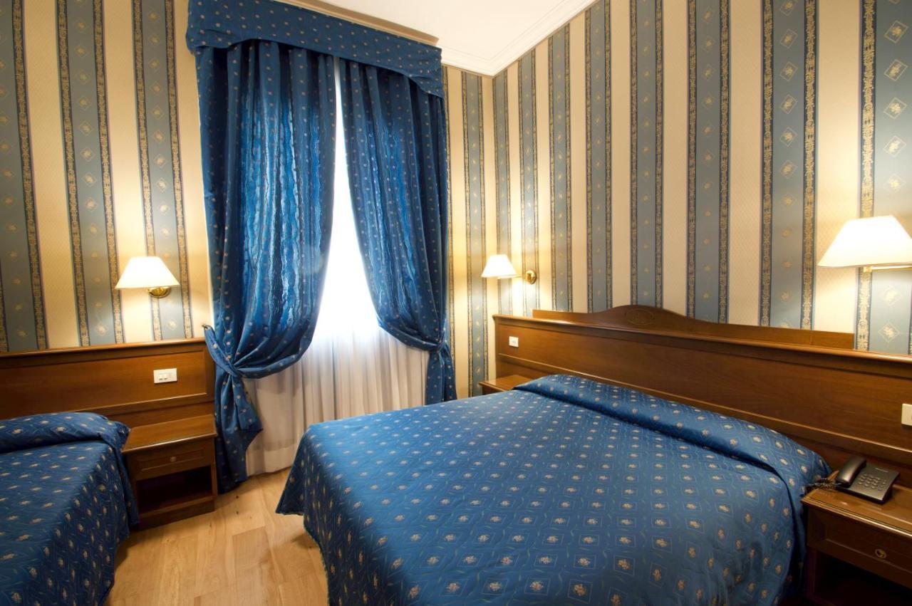 Hotel Montecarlo Roma Esterno foto