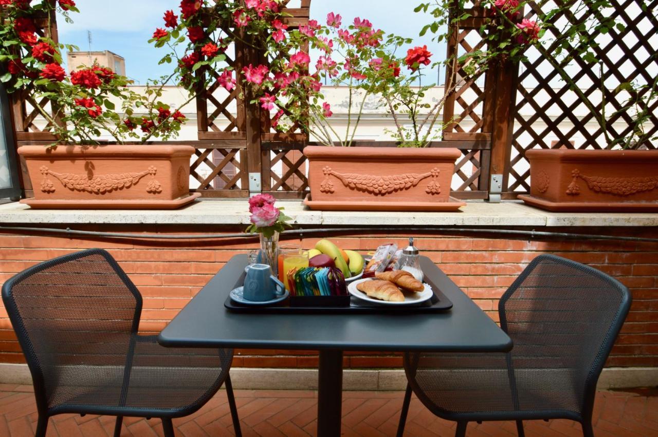 Hotel Montecarlo Roma Esterno foto