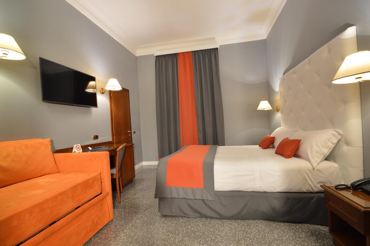 Hotel Montecarlo Roma Esterno foto
