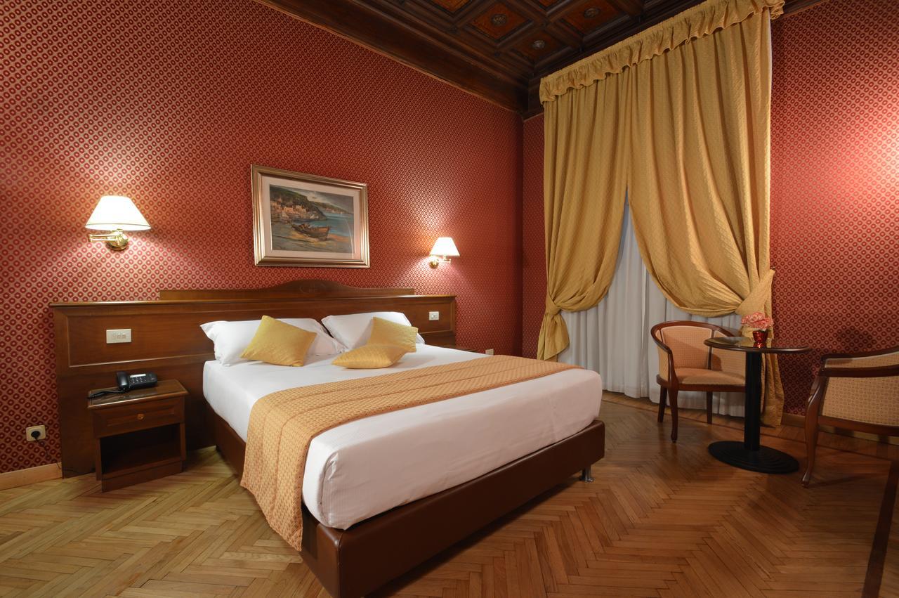Hotel Montecarlo Roma Esterno foto