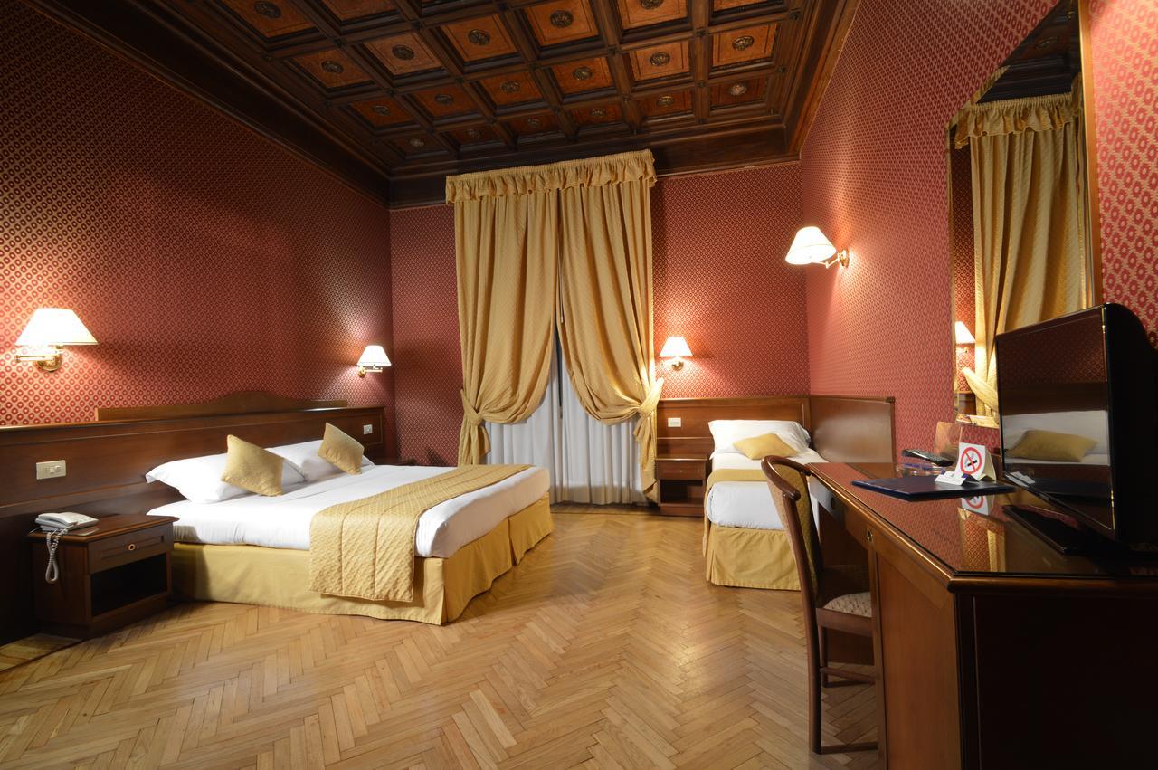 Hotel Montecarlo Roma Esterno foto